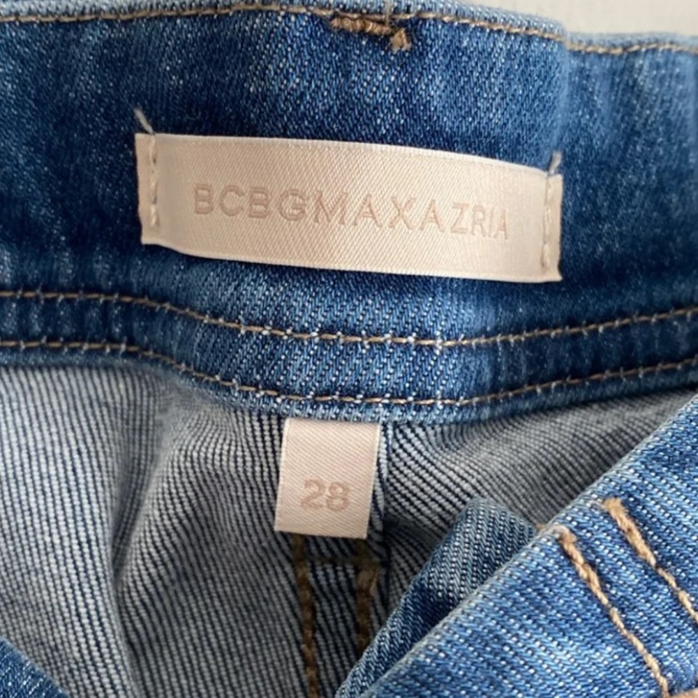 High Rise Cropped Jeans👖 - Picture 3 of 10